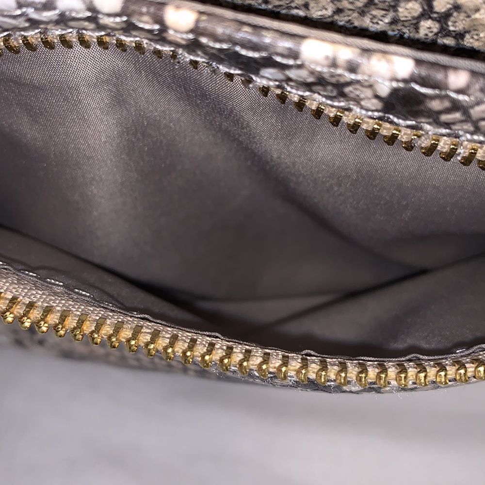 Anne Klein Crossbody - Picture 8 of 13